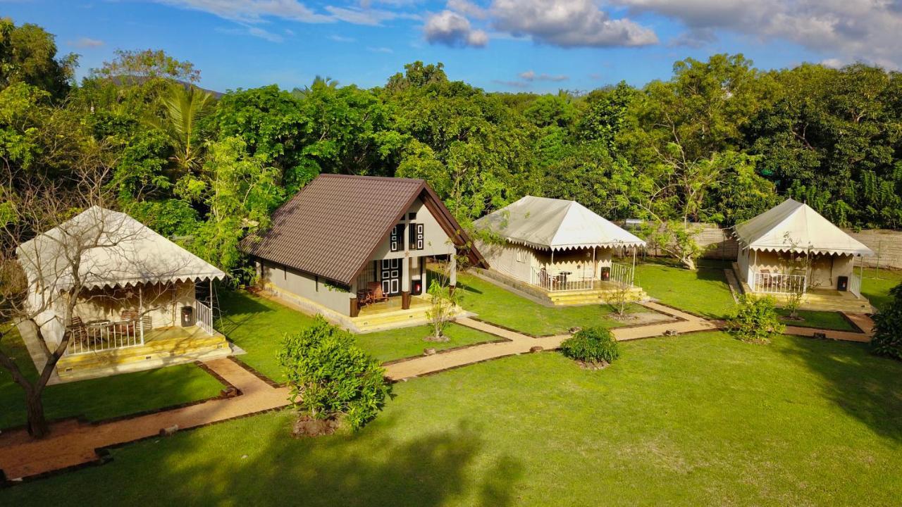 Rangiri Dambulla Resort Exterior photo